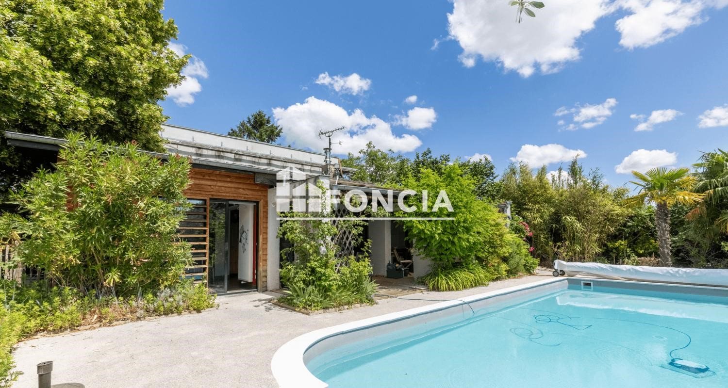 Maison à vendre, 284m², Saint-Didier-de-Formans