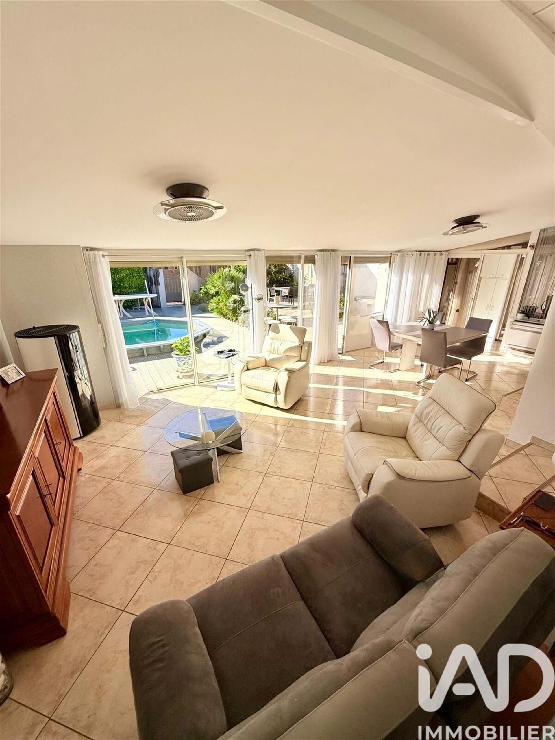 Maison à vendre, 129m², Cuers