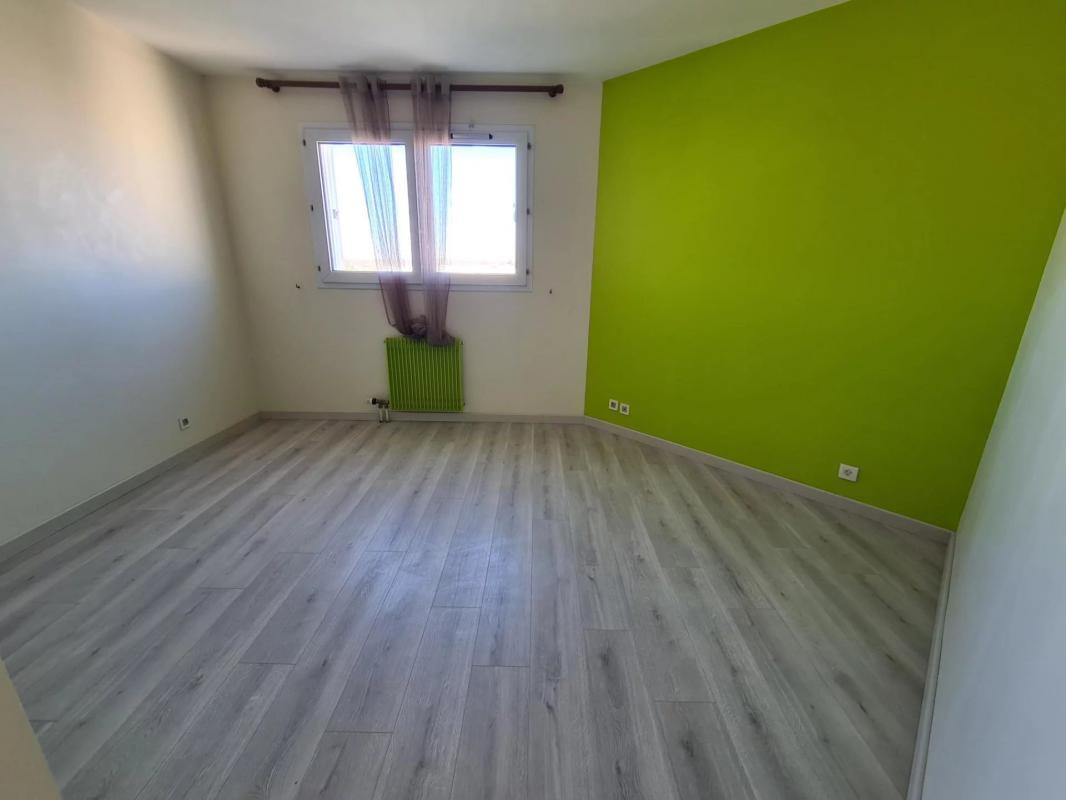 Appartement à louer, 68m², Elancourt
