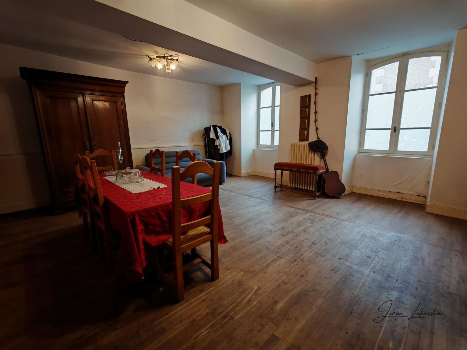 Maison à vendre, 237m², Civray