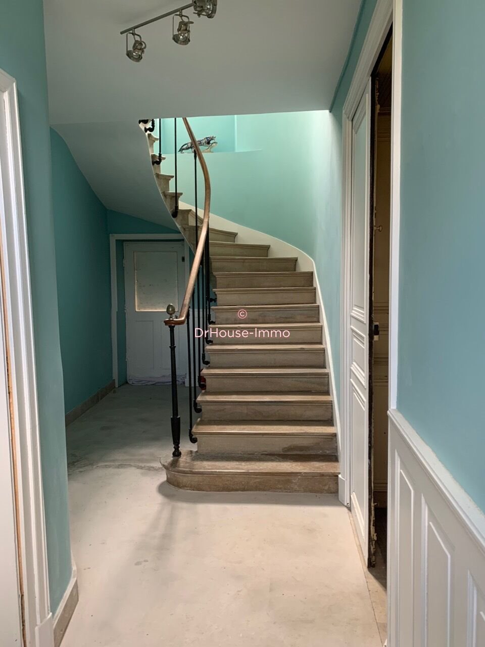 Maison à vendre, 248m², L'Isle-sur-Serein