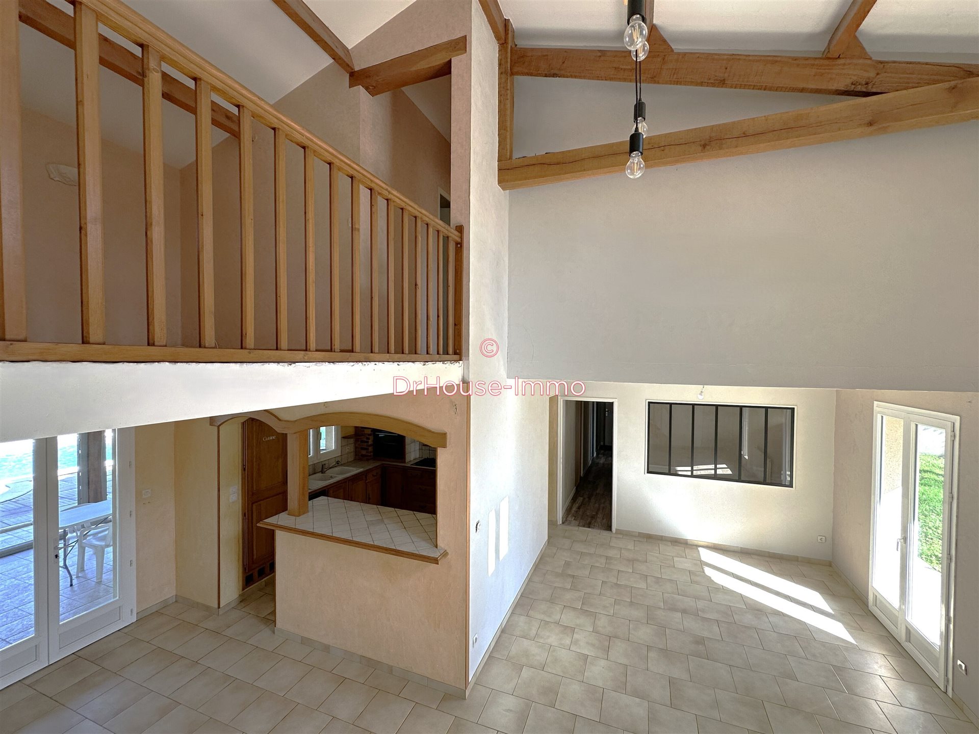 Maison à vendre, 155m², Montmoreau-Saint-Cybard