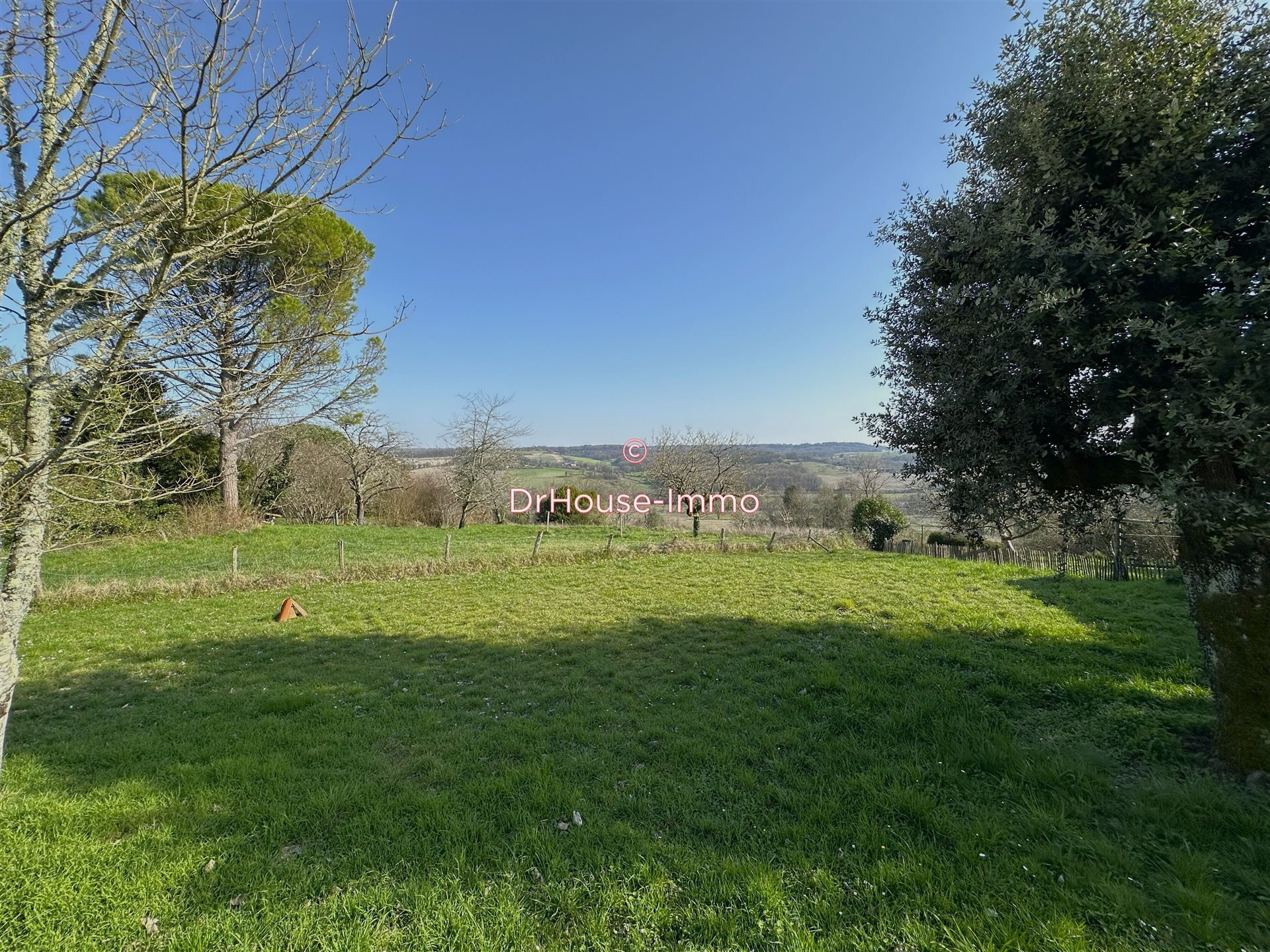 Maison à vendre, 155m², Montmoreau-Saint-Cybard