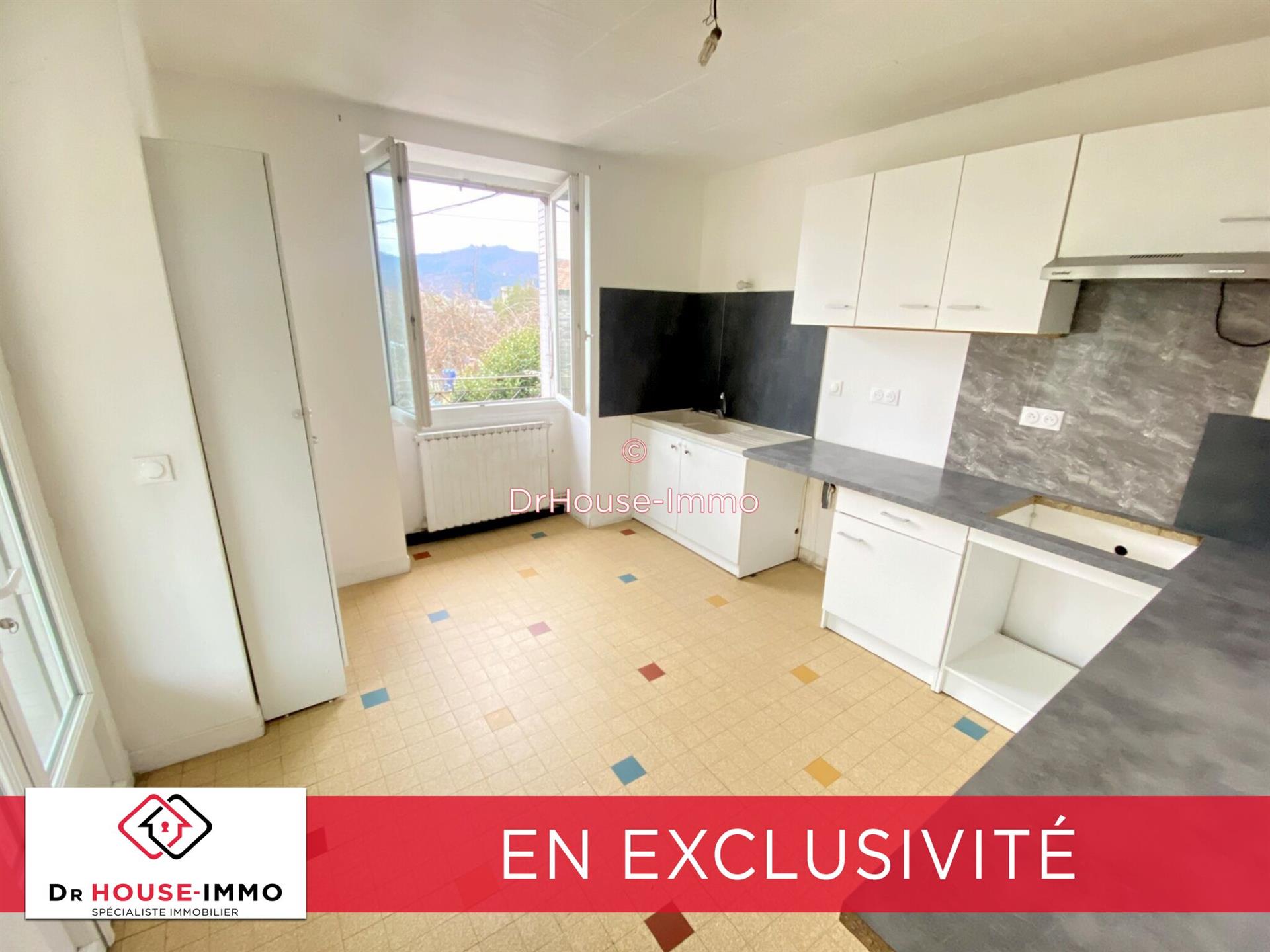 Maison à vendre, 154m², Lalevade-d'Ardèche