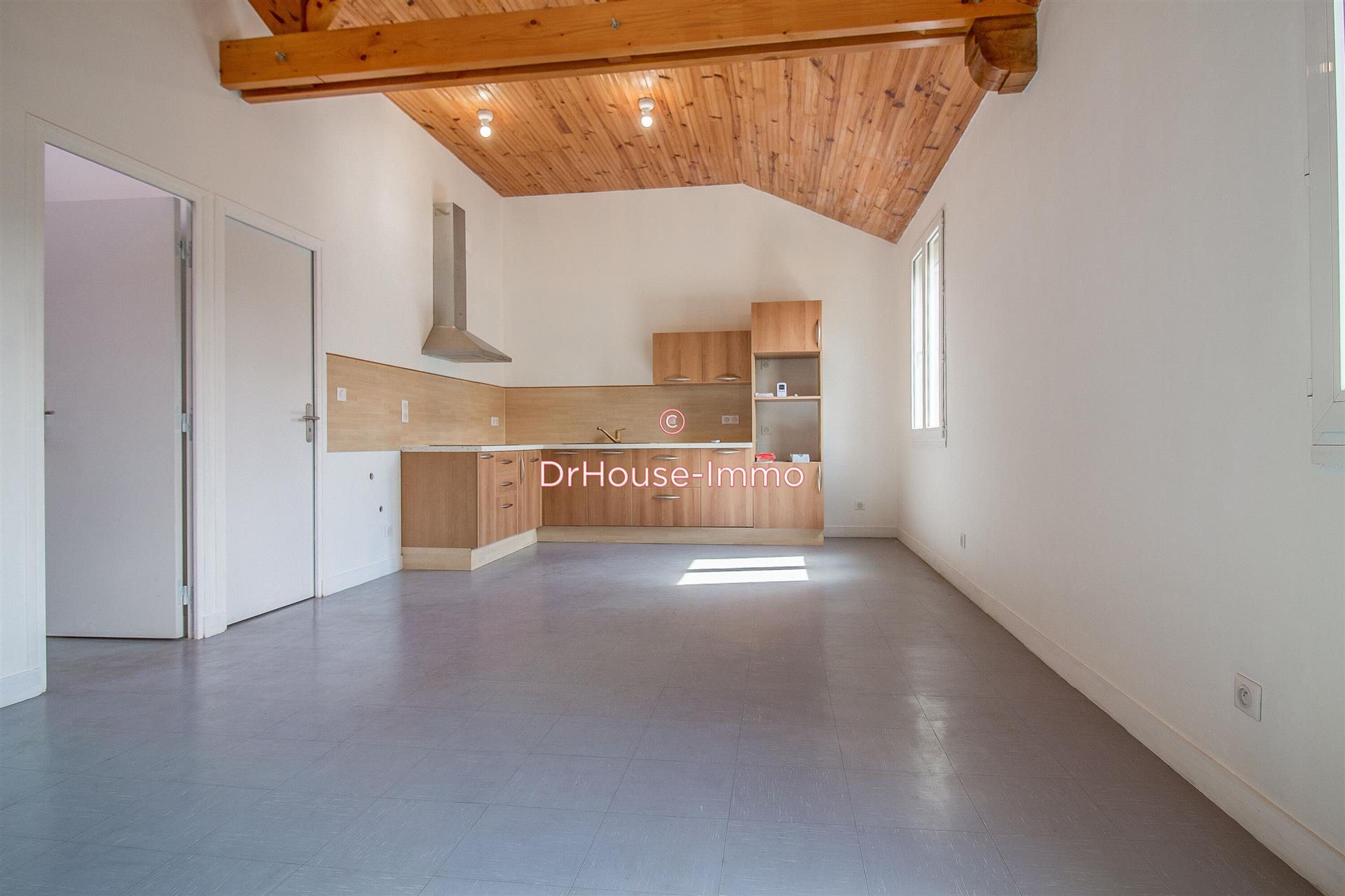 Appartement à louer, 46m², Nézel