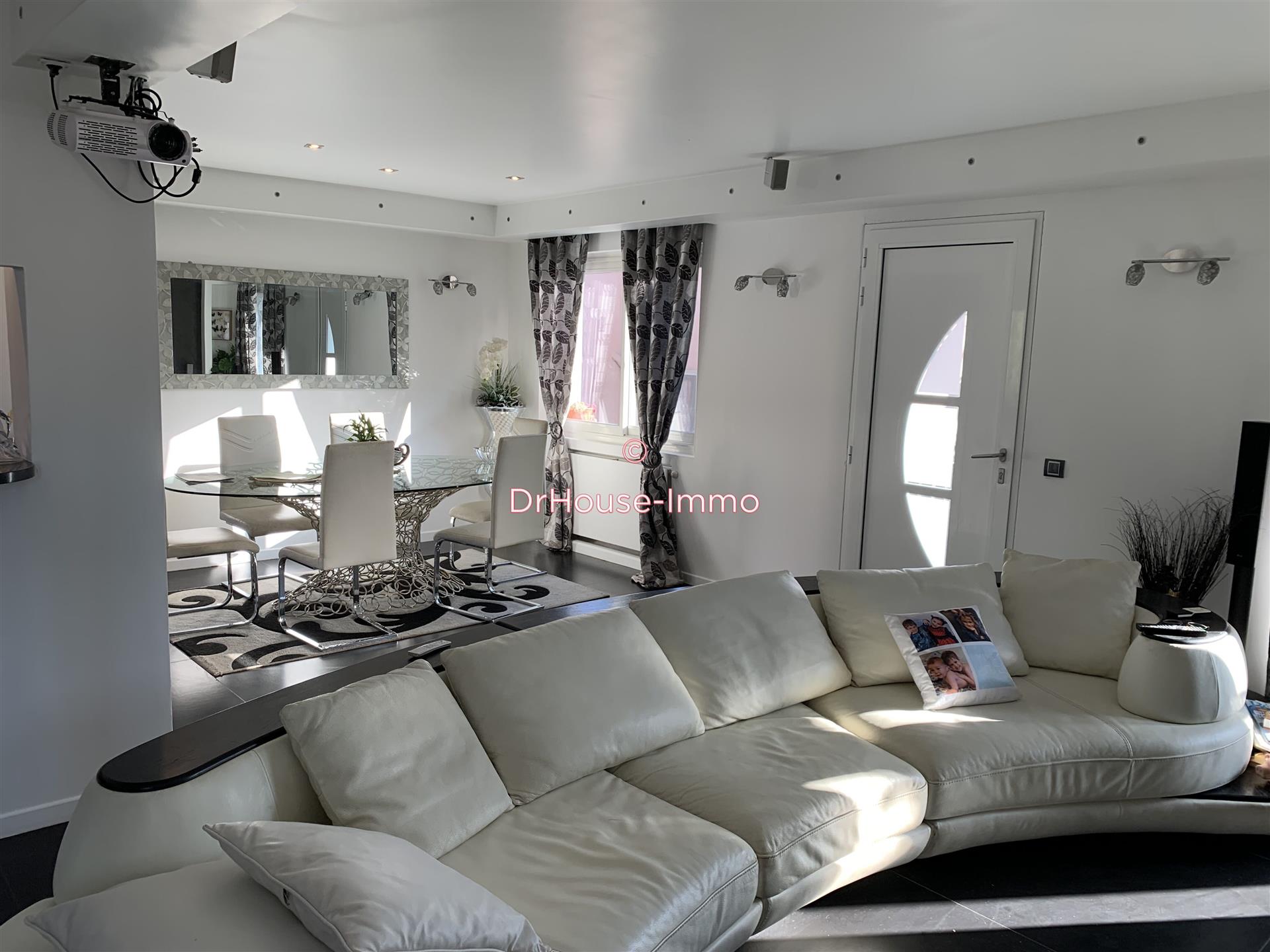 Maison à vendre, 164m², Cagnes-sur-Mer