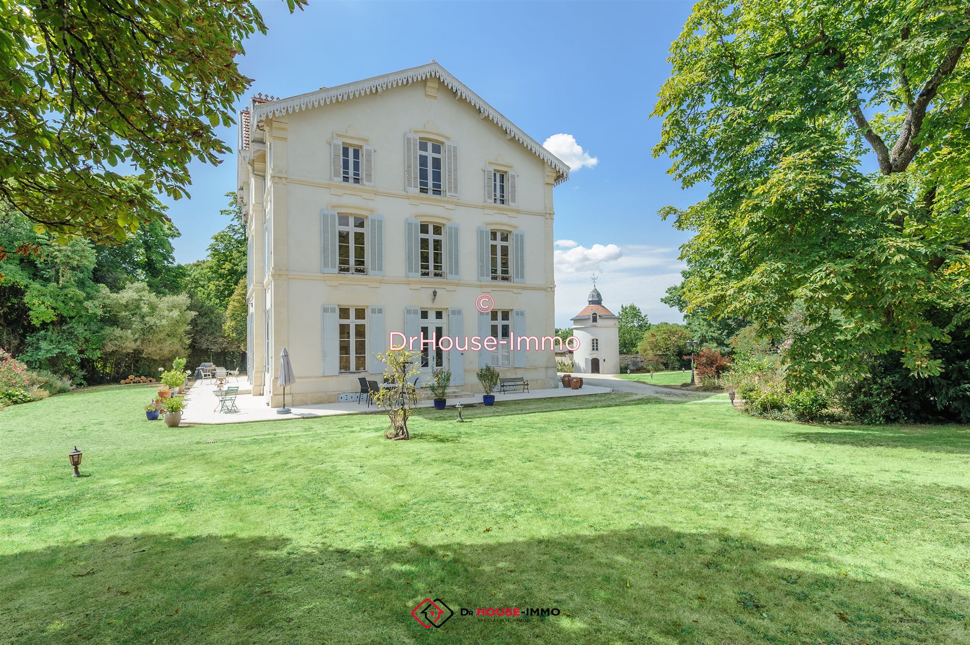 Maison à vendre, 341m², Saint-Jean-d'Angély