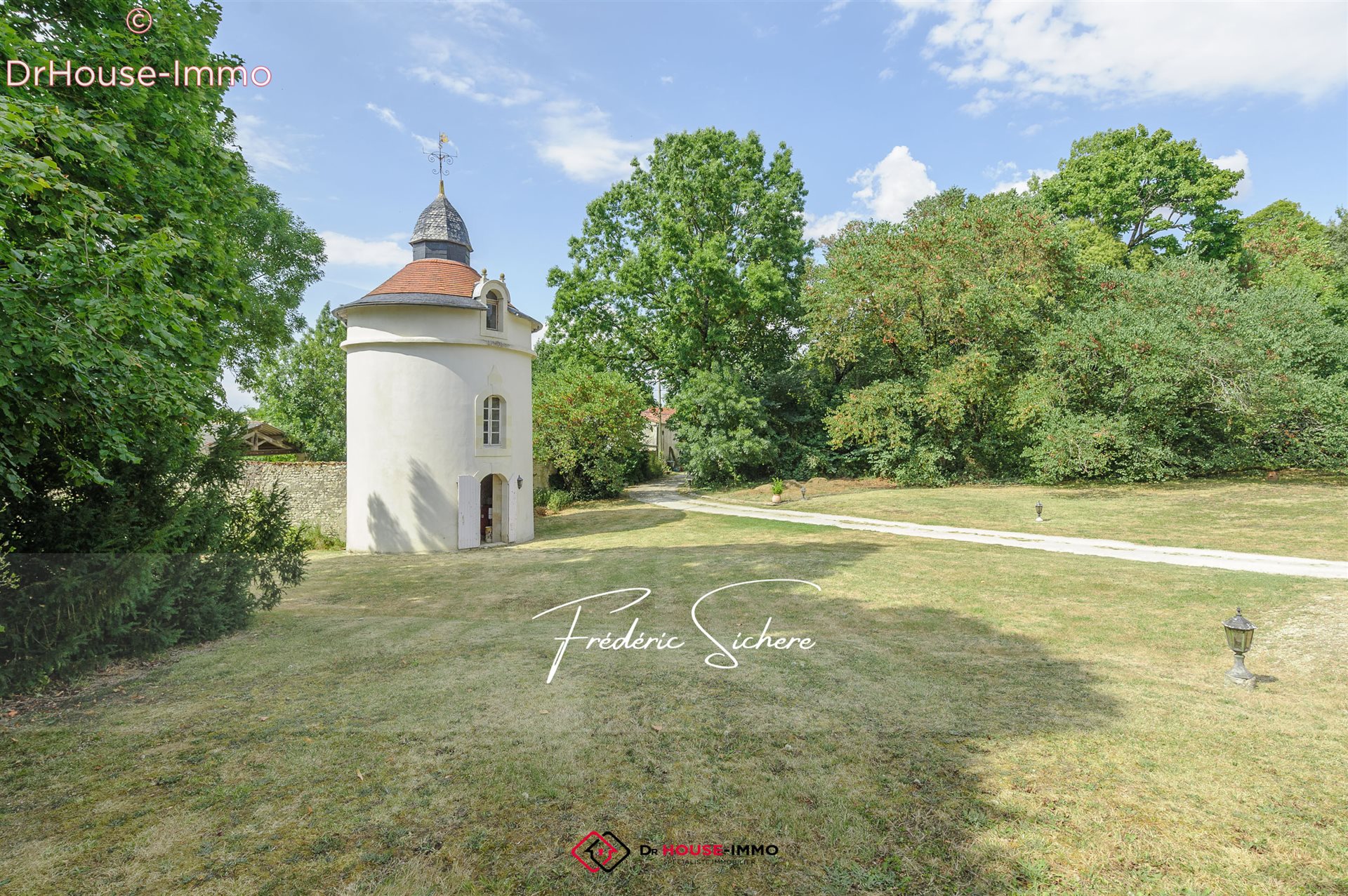 Maison à vendre, 341m², Saint-Jean-d'Angély