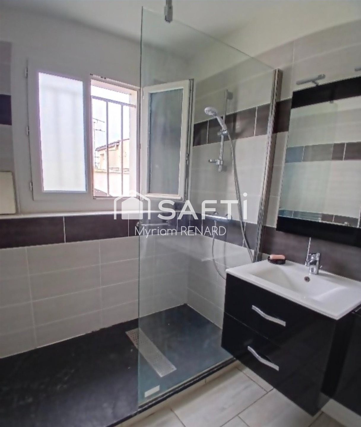 Appartement à vendre, 101m², Saintes