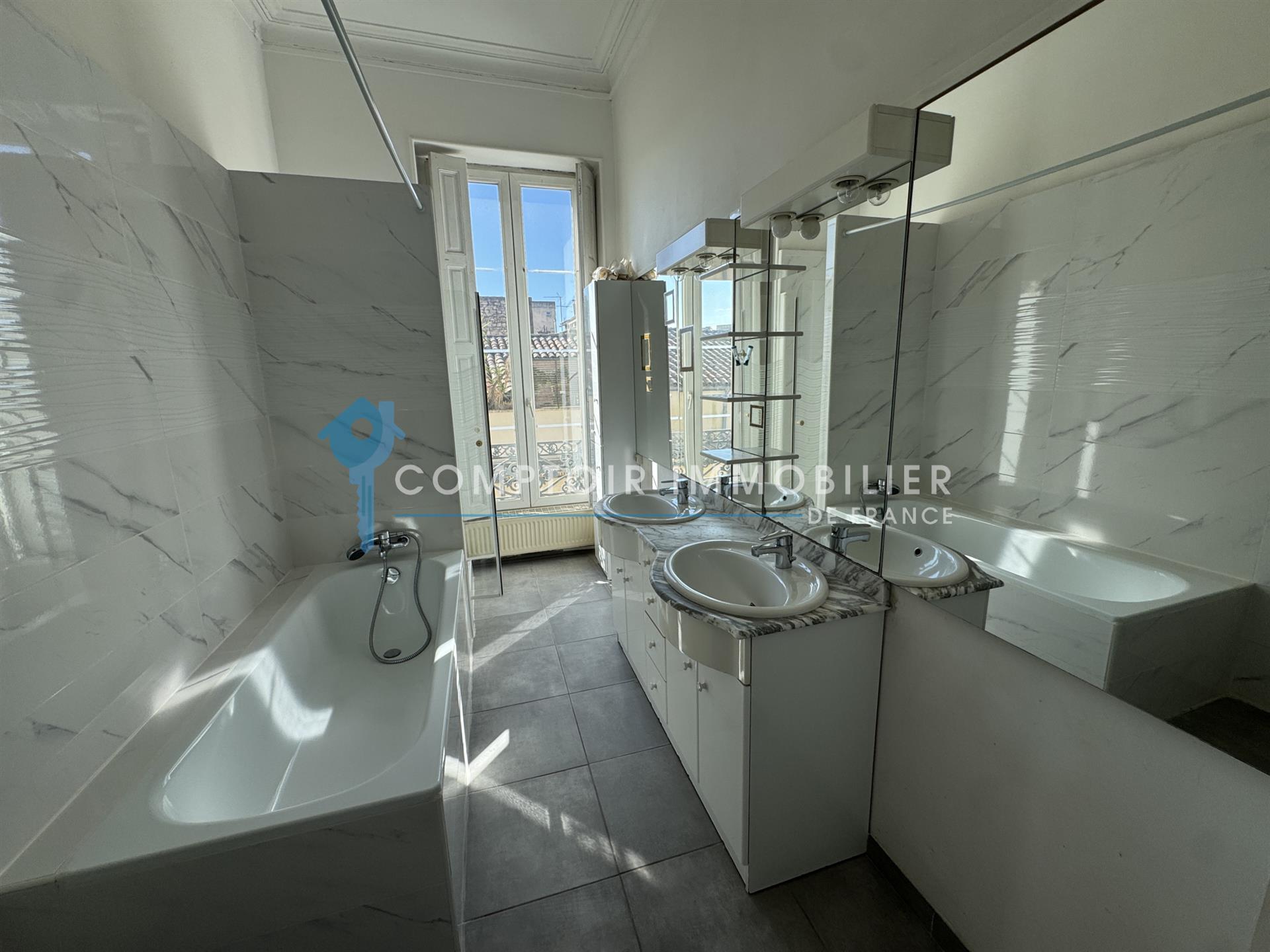 Appartement à vendre, 144m², Nîmes