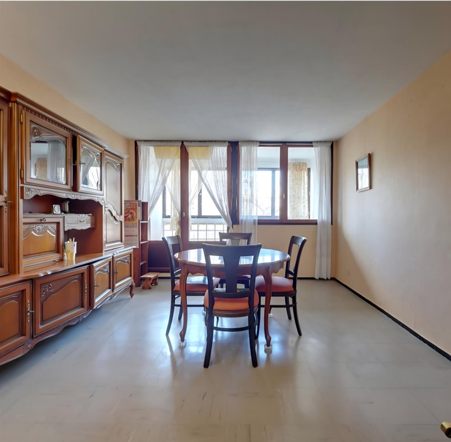 Appartement à vendre, 63m², Arles