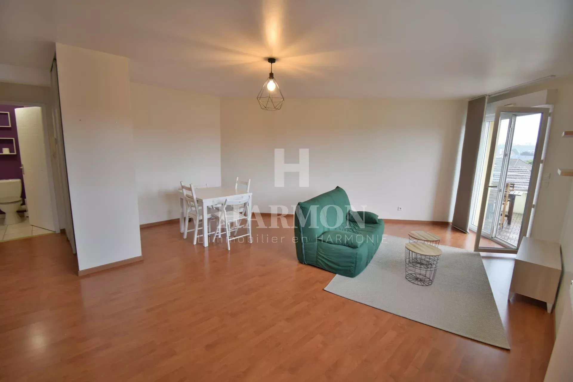 Appartement à louer, 69m², Gelos