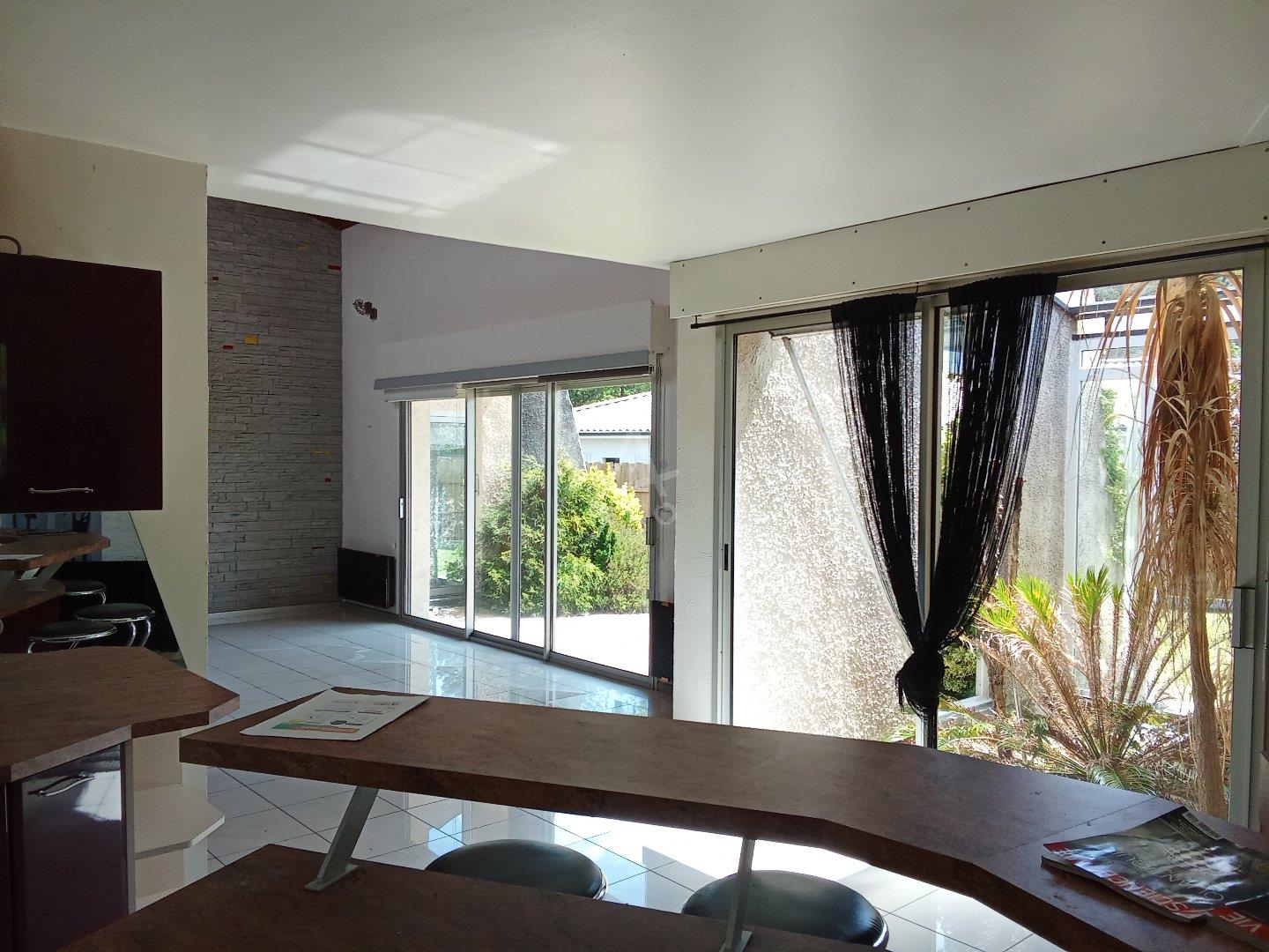 Maison à vendre, 191m², Mios