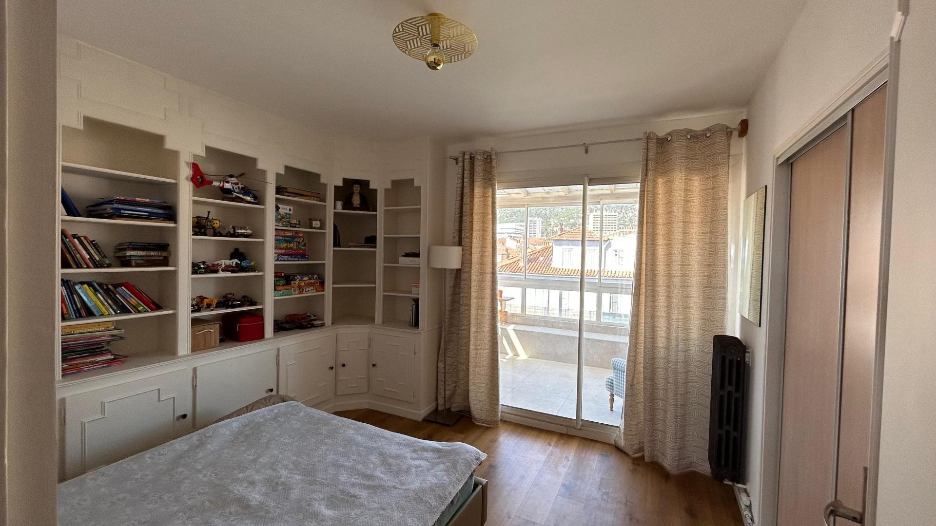 Appartement à vendre, 74m², Toulon