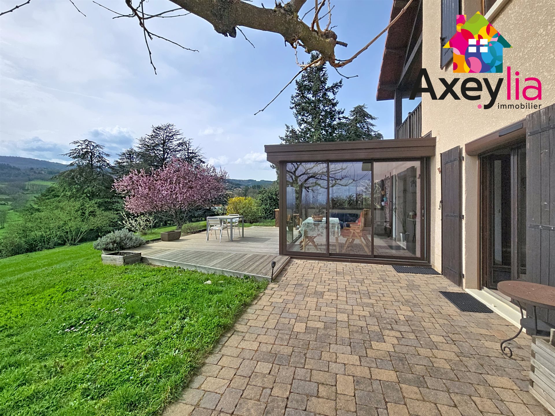 Maison à vendre, 137m², Ambierle