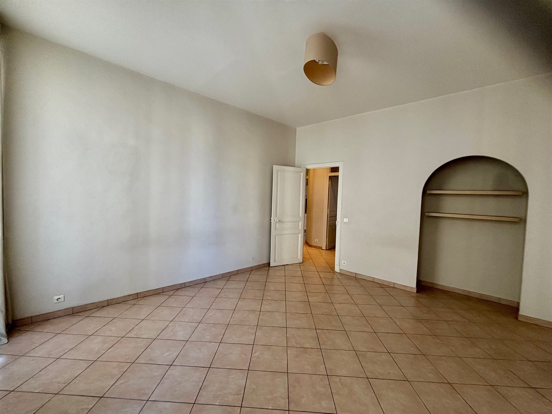 Appartement à louer, 58m², Nice