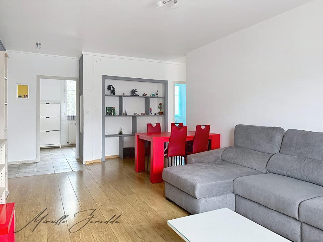 Appartement à vendre, 64m², Nîmes