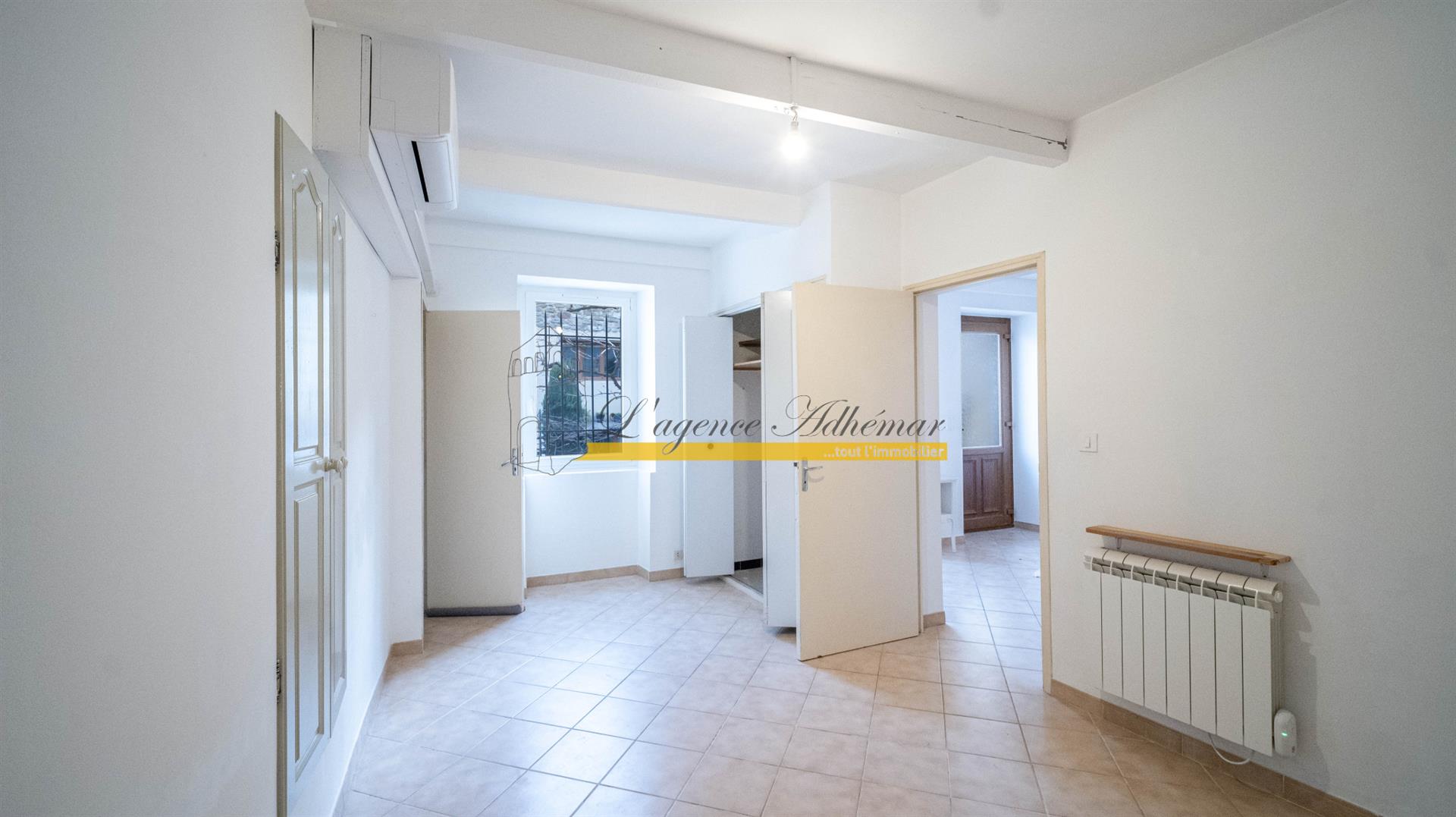 Appartement à louer, 66m², Grignan