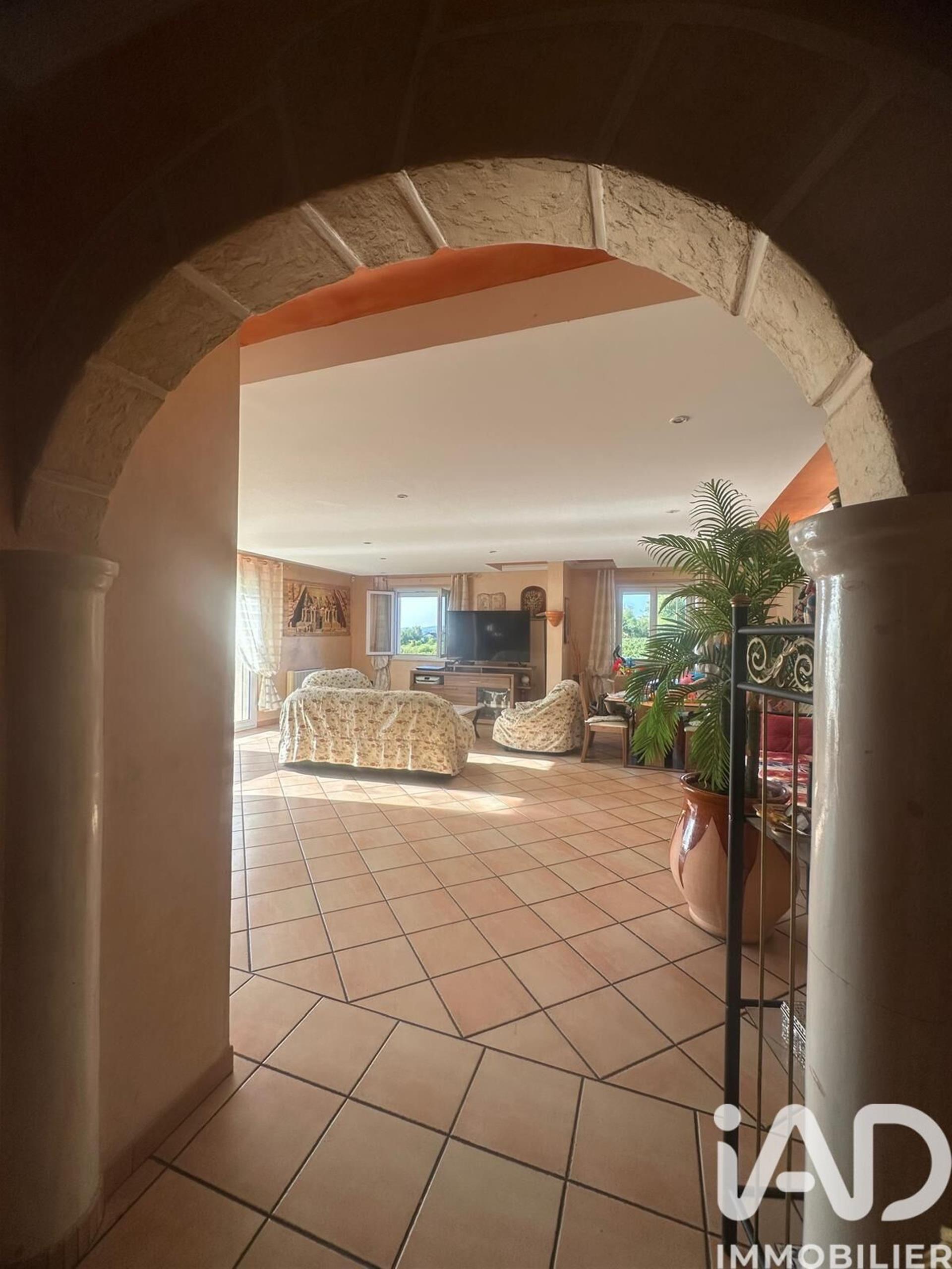 Maison à vendre, 295m², Prissé