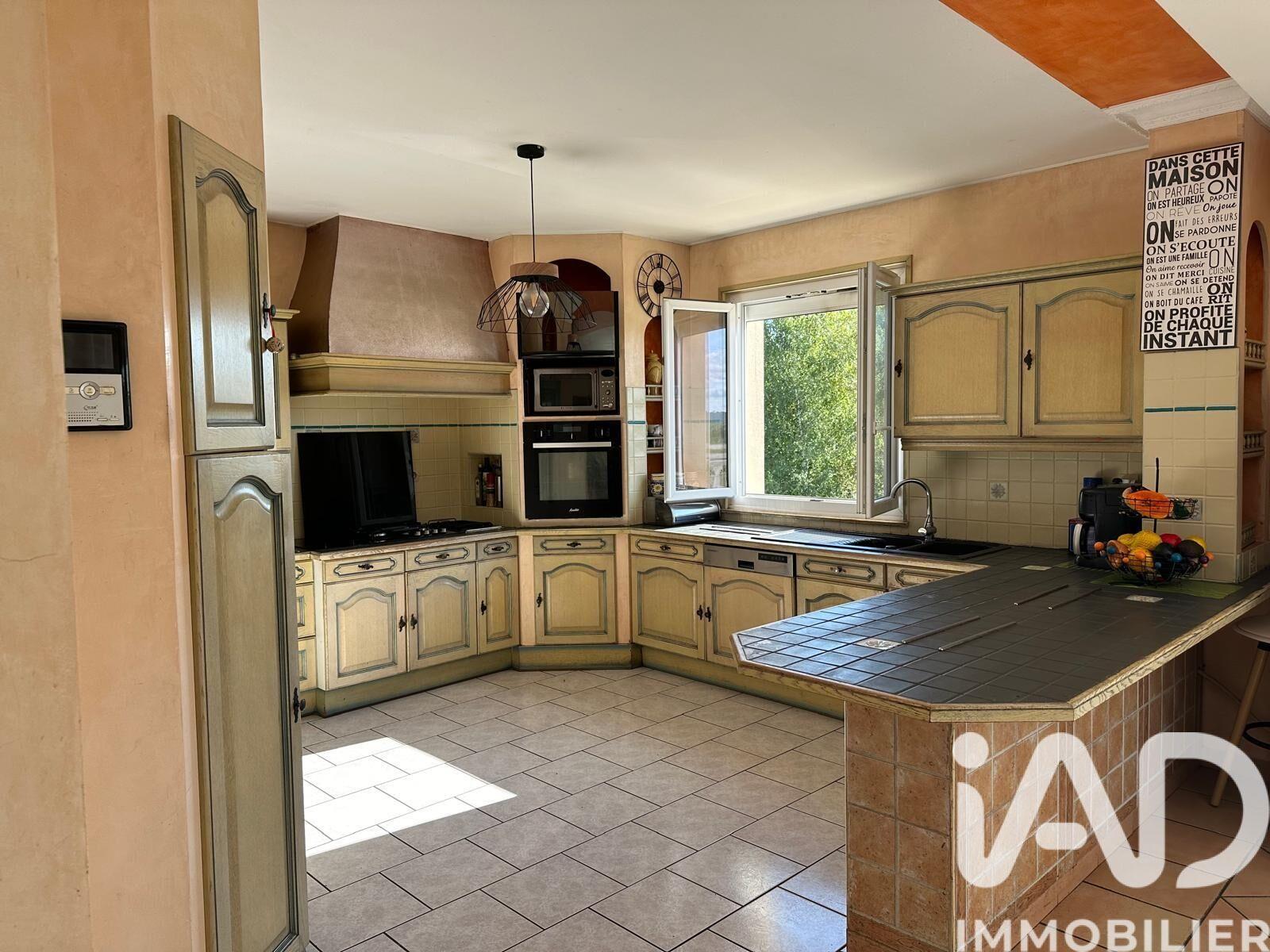 Maison à vendre, 295m², Prissé