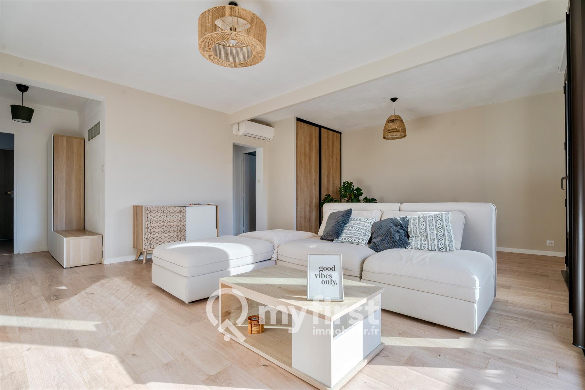 Appartement à louer, 58m², Toulon
