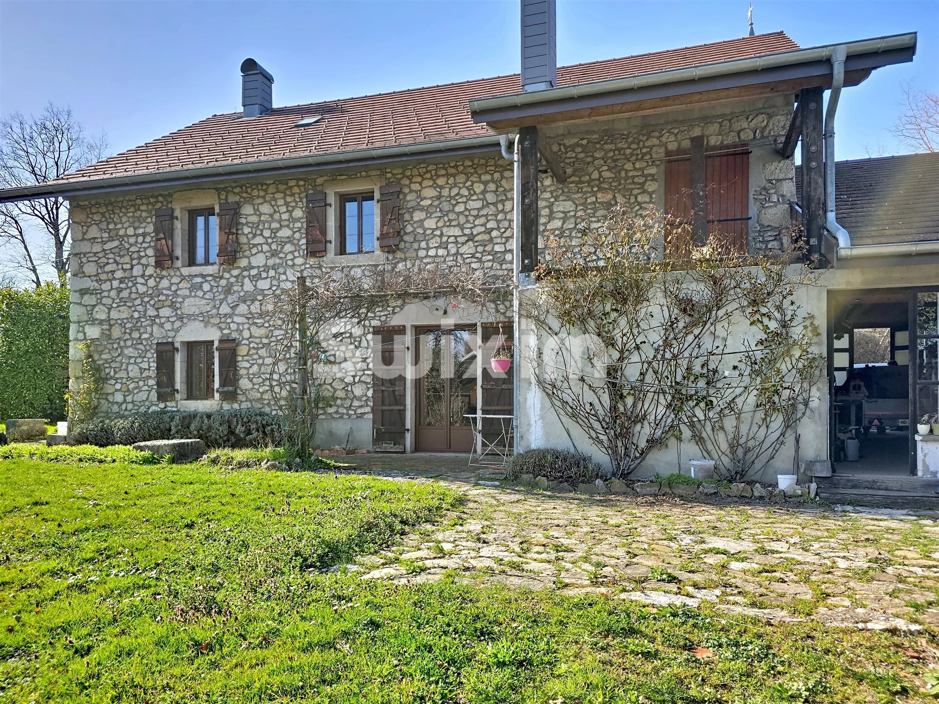 Maison à vendre, 399m², Echenevex