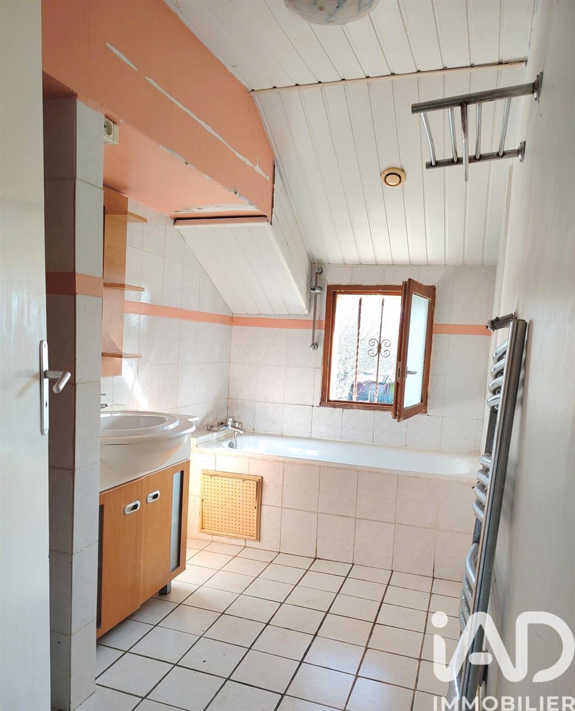 Maison à vendre, 78m², Sigogne