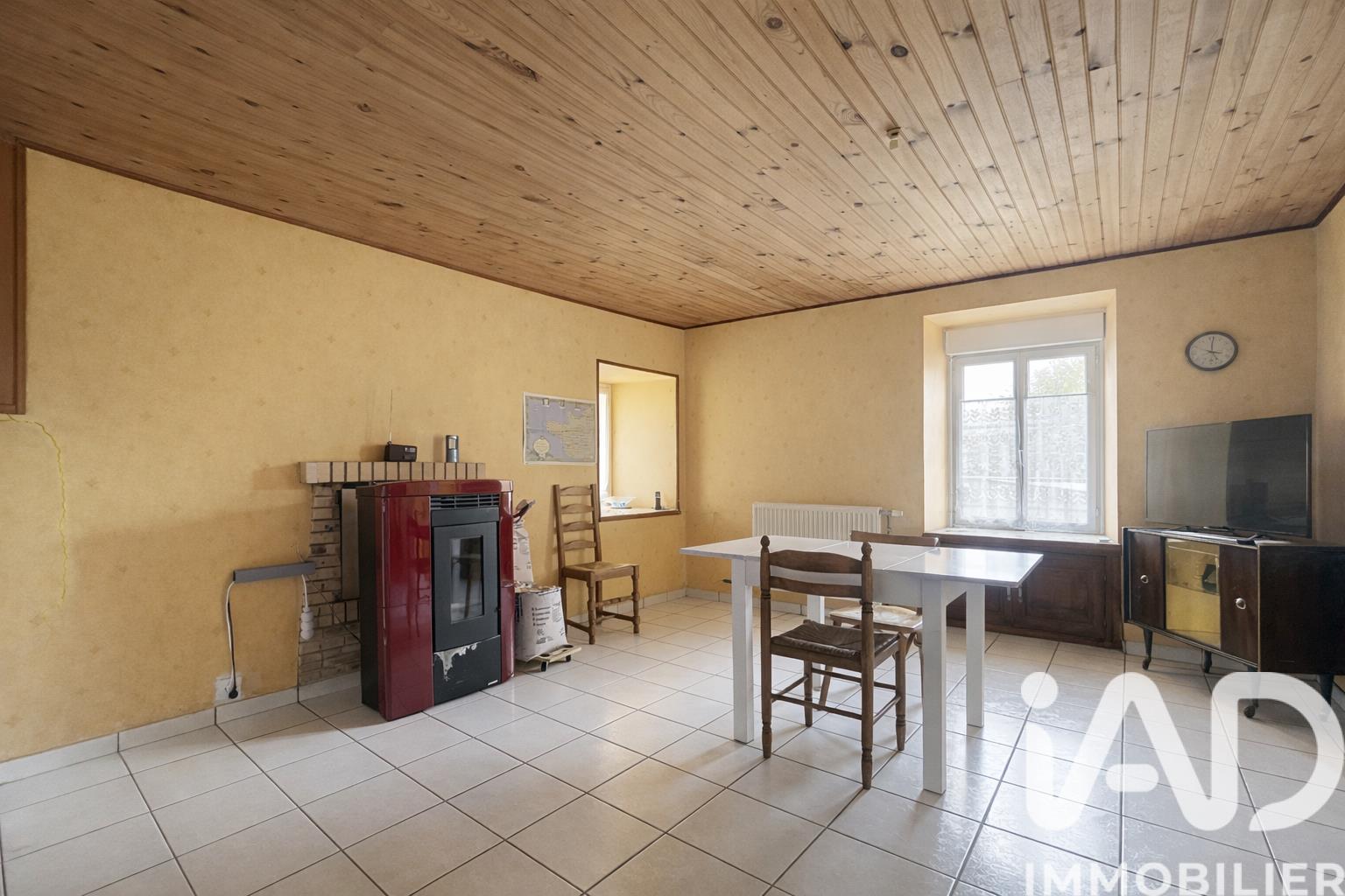 Maison à vendre, 112m², Saint-Caradec