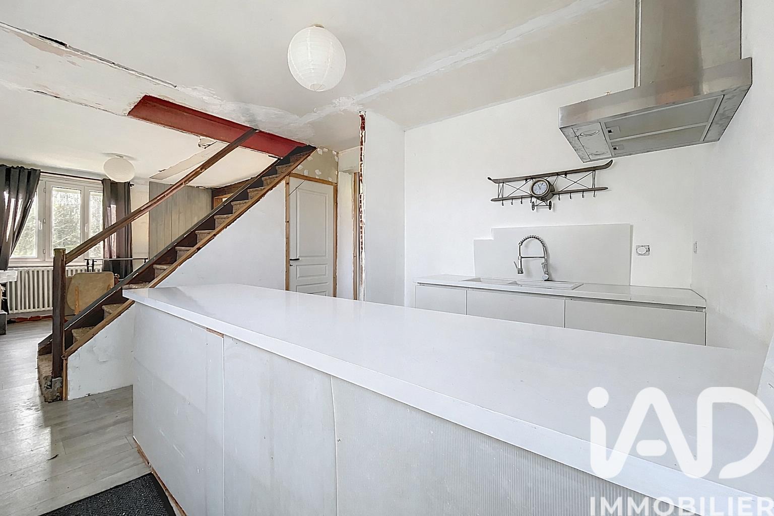 Maison à vendre, 77m², Saint-Caradec