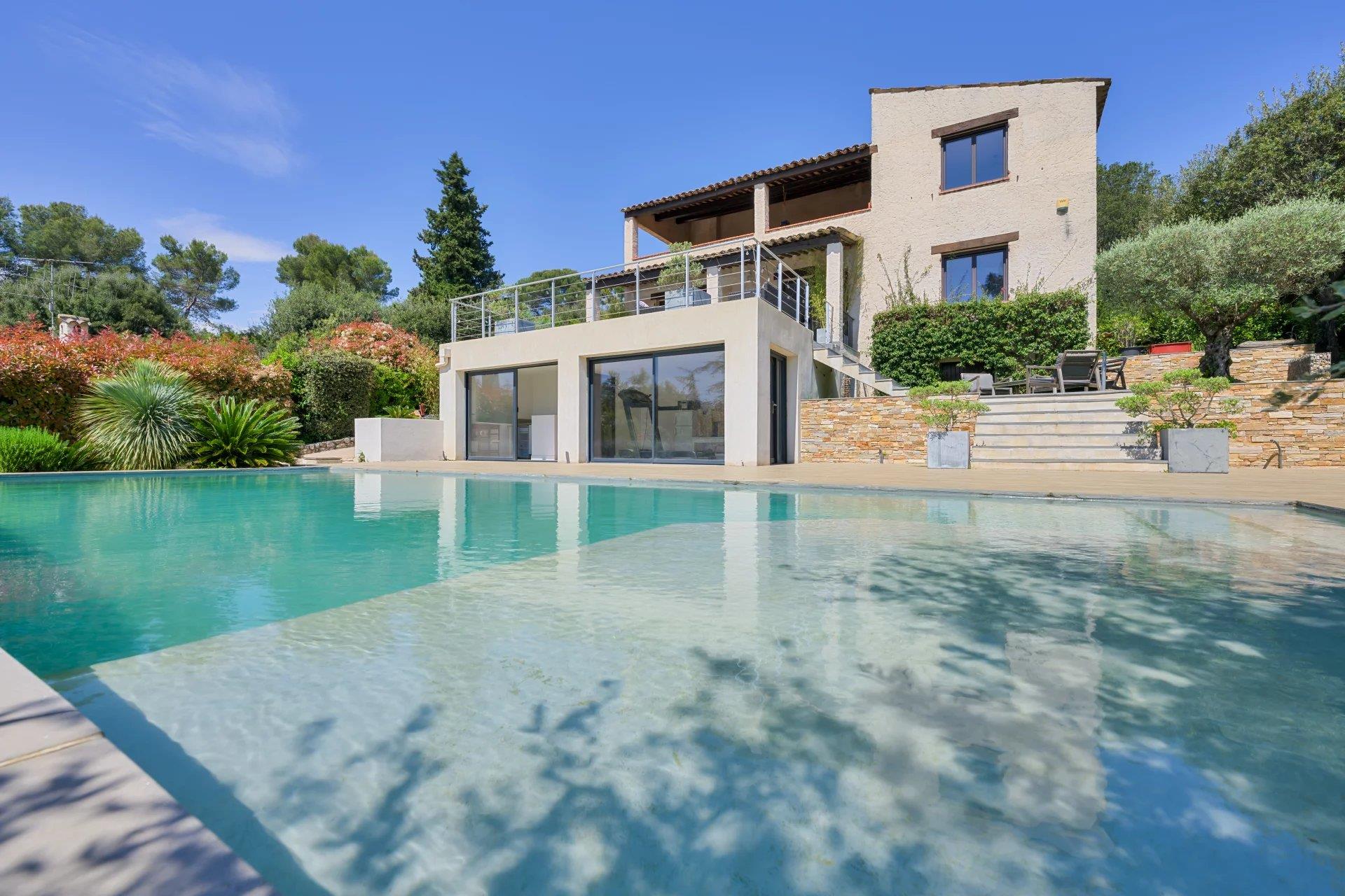 Maison à vendre, 166m², Biot