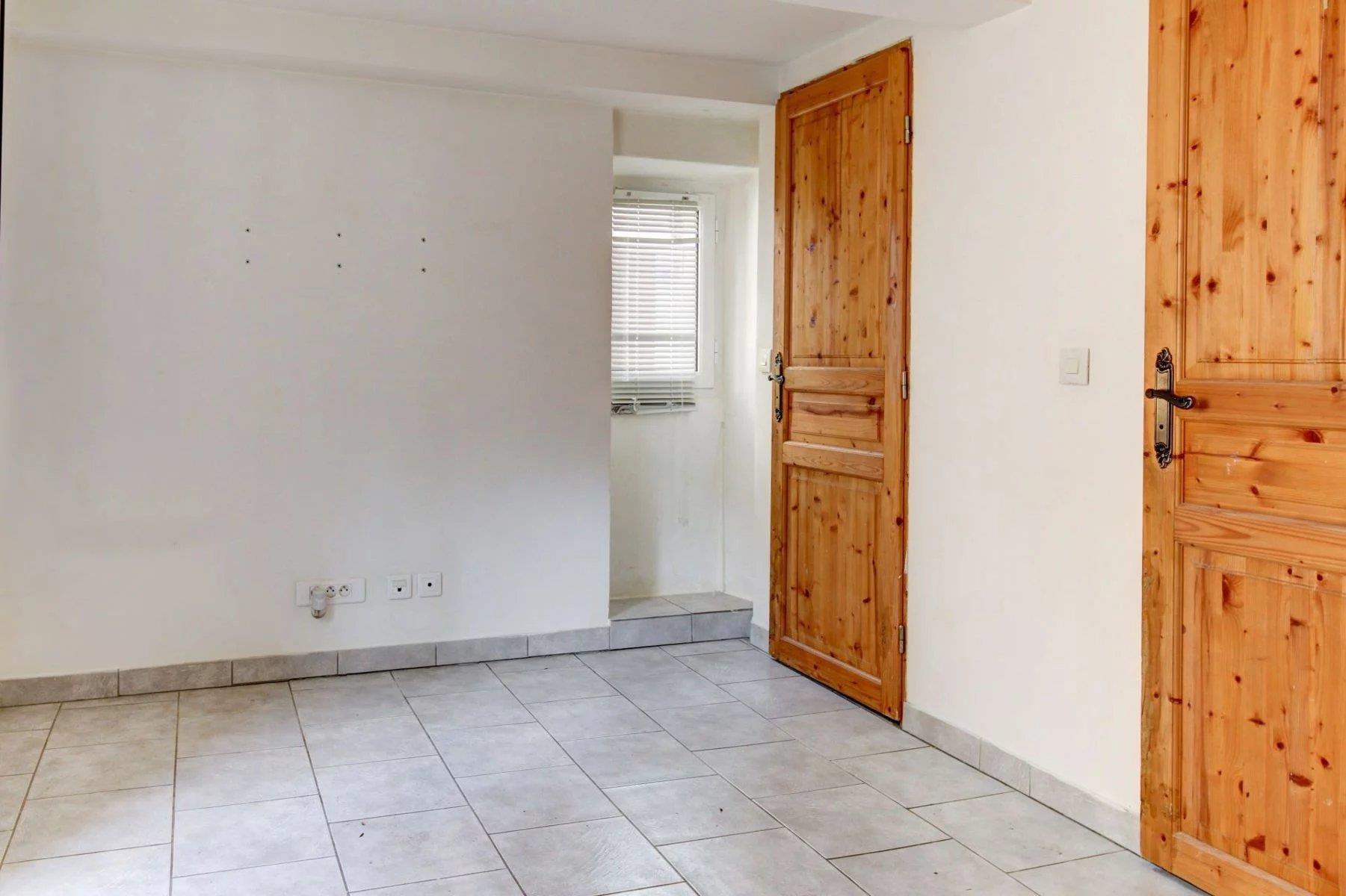 Appartement à vendre, 51m², Roquestéron-Grasse