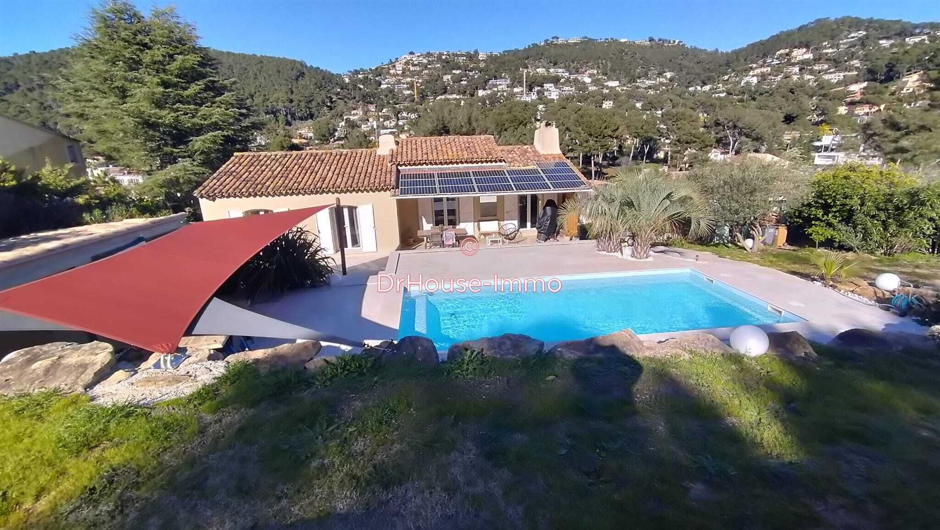 Maison à vendre, 166m², Carqueiranne