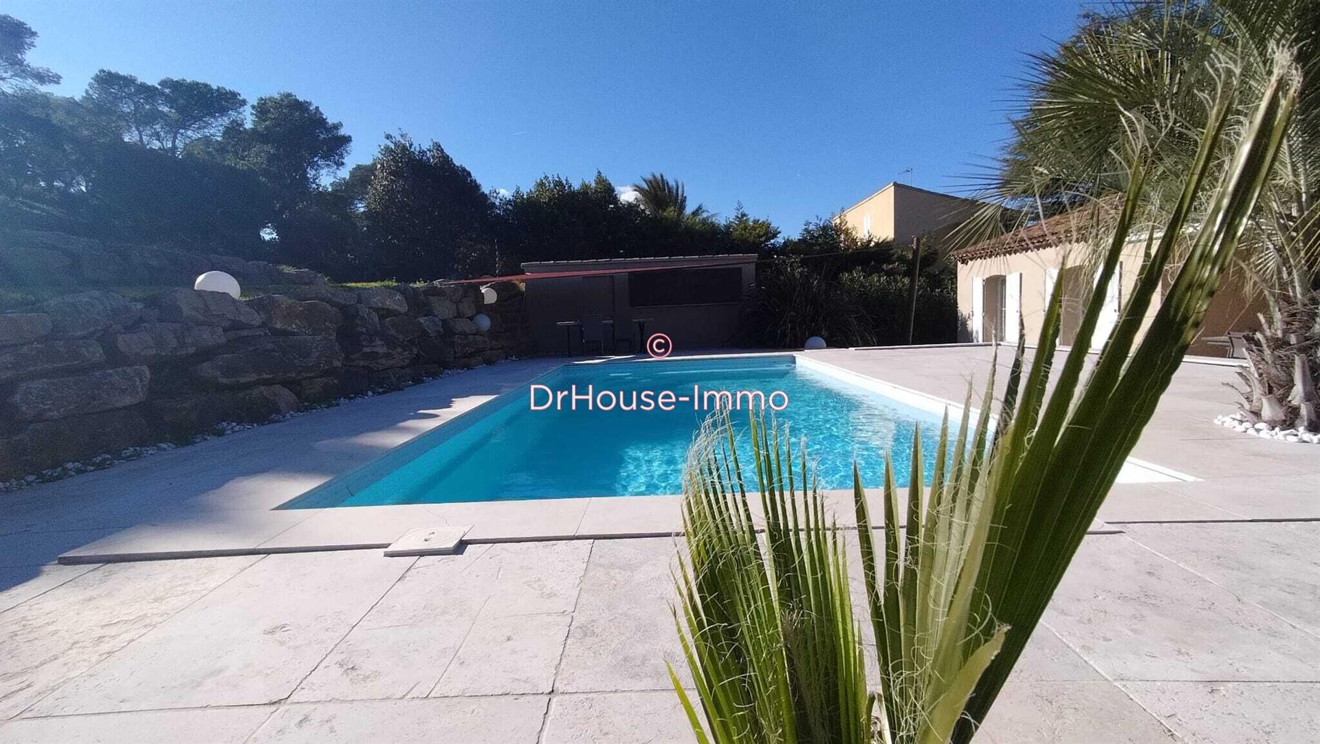 Maison à vendre, 166m², Carqueiranne