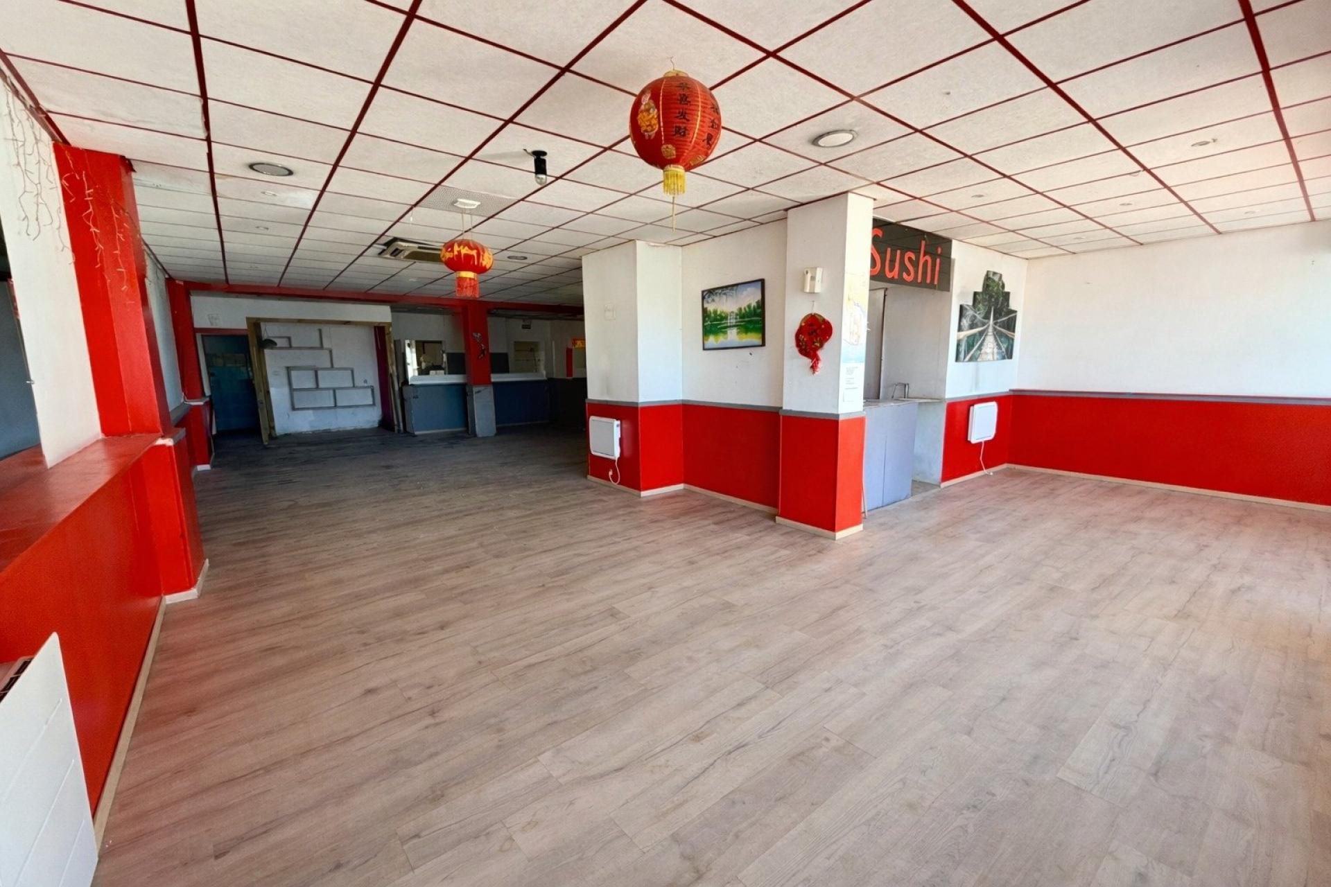 Appartement à vendre, 180m², Château-Arnoux-Saint-Auban