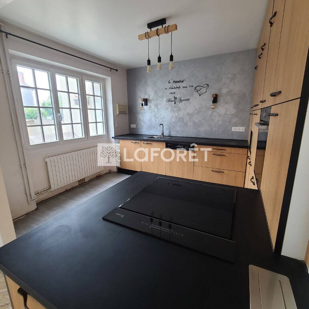 Maison à louer, 143m², Pithiviers-le-Vieil