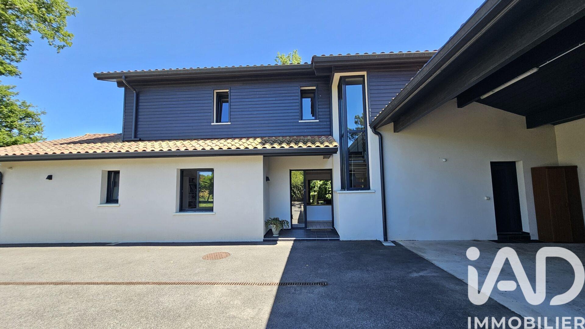 Maison à vendre, 199m², Saint-Martin-de-Seignanx
