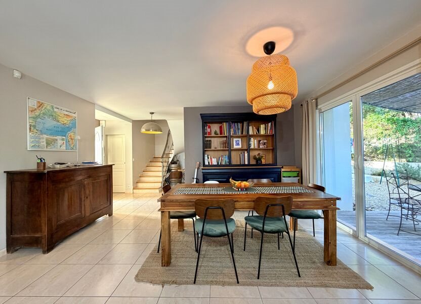 Maison à vendre, 139m², Vailhauquès