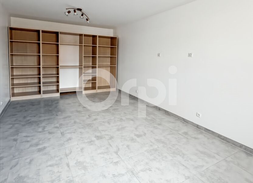 Appartement à louer, 83m², Feigneux