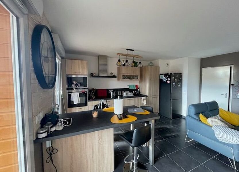 Appartement à louer, 64m², Gex