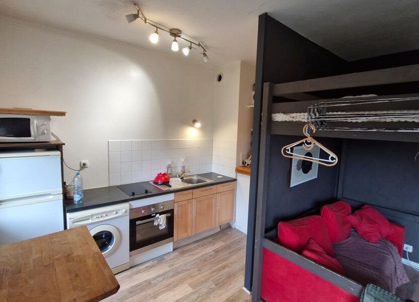 Appartement à louer, 30m², Saint-Genis-Laval