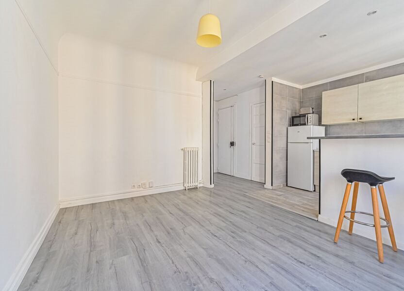 Appartement à louer, 35m², Clichy