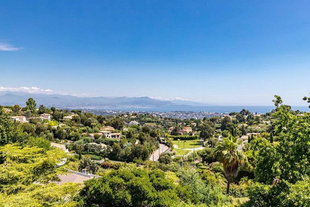 Maison à louer, 342m², Vallauris
