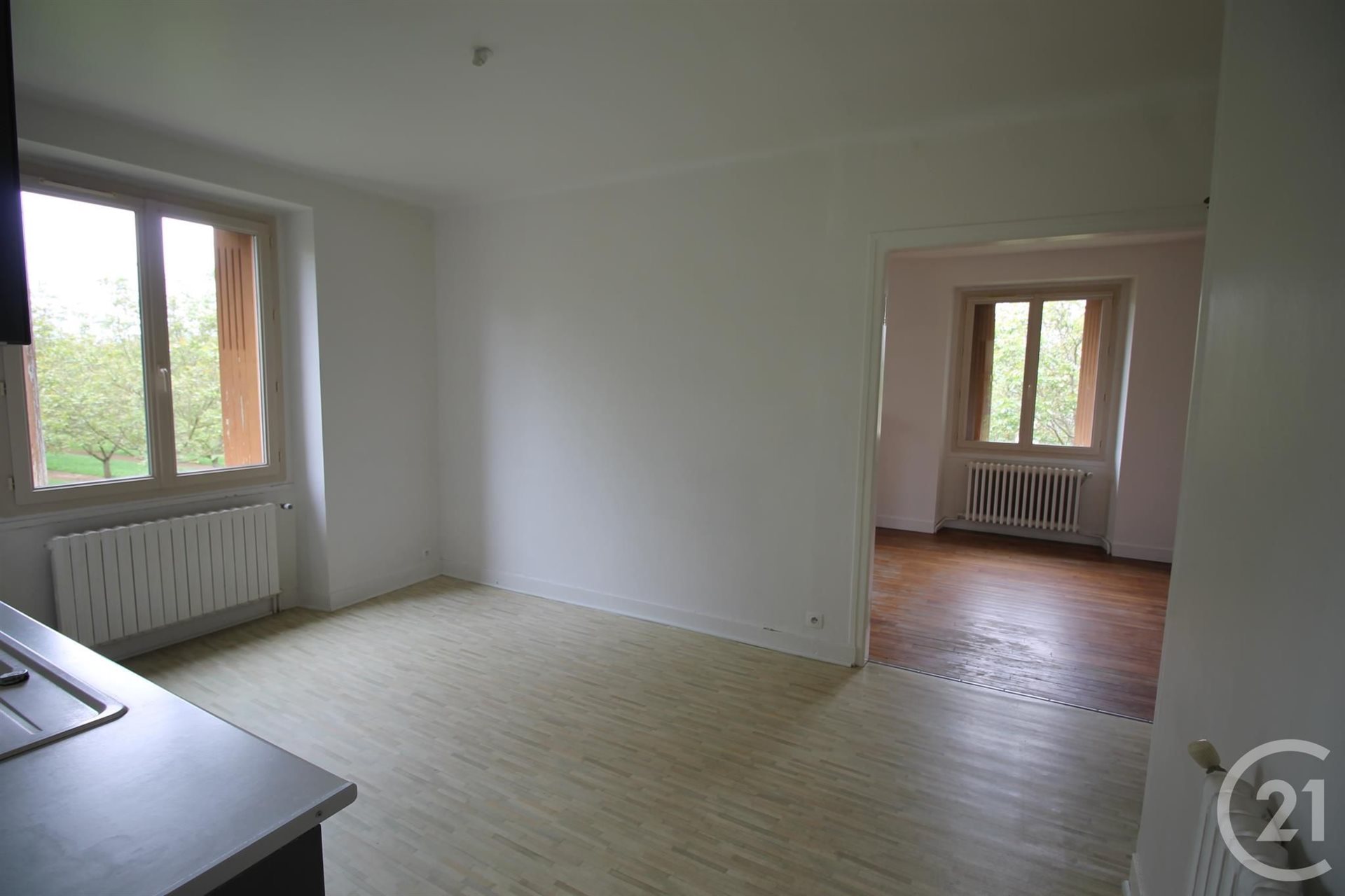 Maison à louer, 90m², Saint-Crépin-et-Carlucet