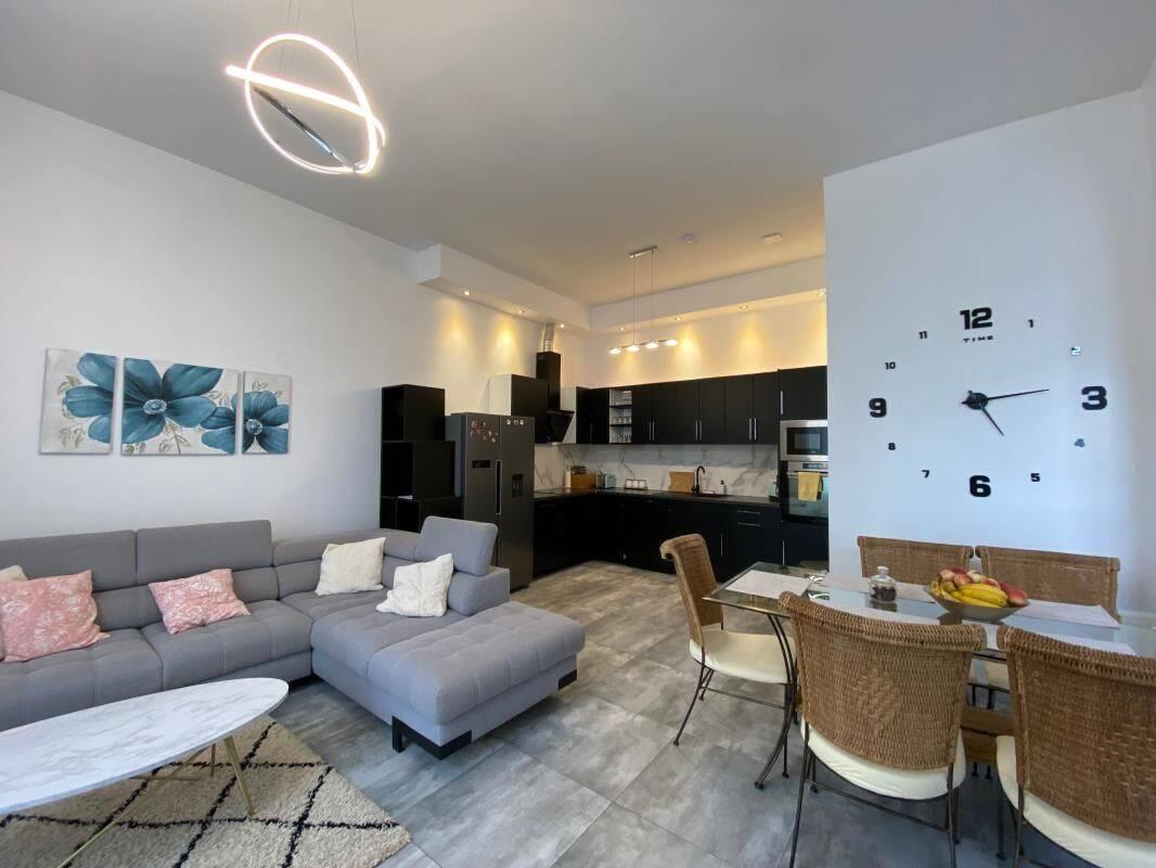 Maison à louer, 96m², Semussac