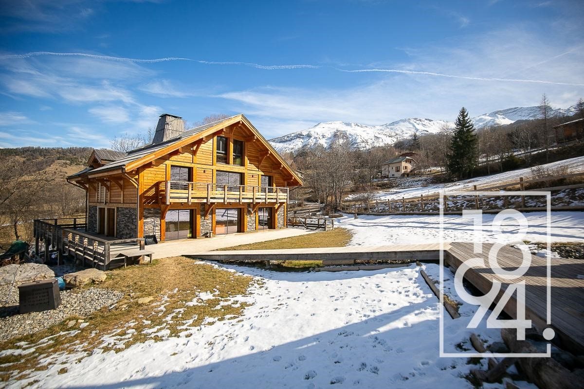 Maison à vendre, 338m², Enchastrayes