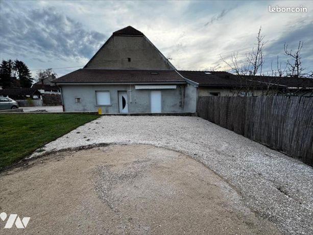 Appartement à louer, 70m², Damparis