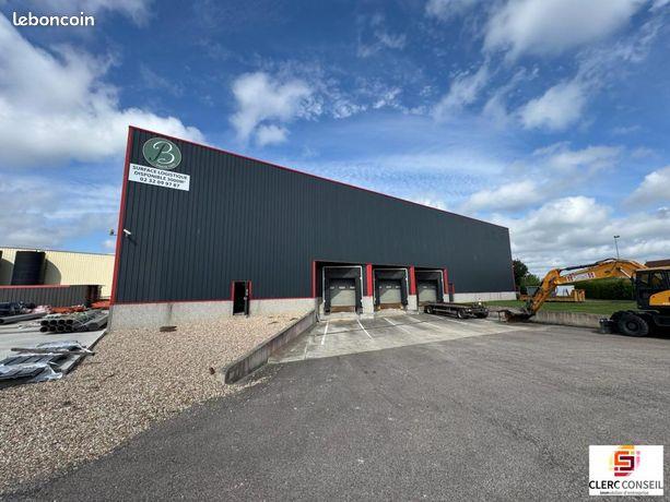 Maison à louer, 2750m², Heudebouville