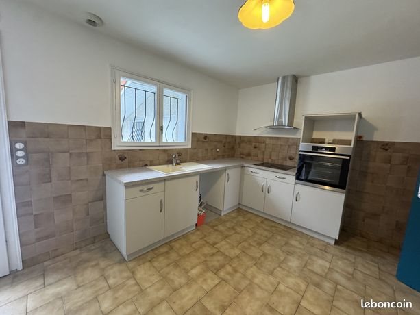 Maison à louer, 117m², Mugron