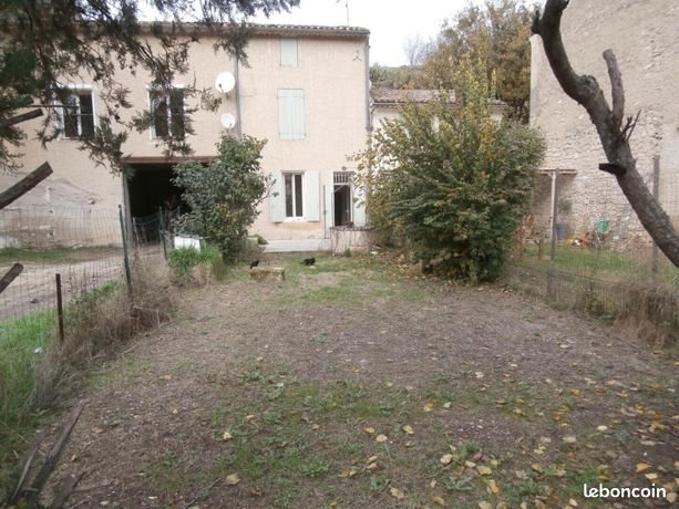 Maison à louer, 107m², Alleins