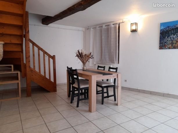 Maison à louer, 75m², Saint-Alban-de-Roche